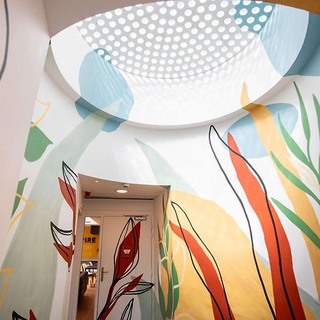 Hotel Ibis Styles Calais Centre Exterior foto