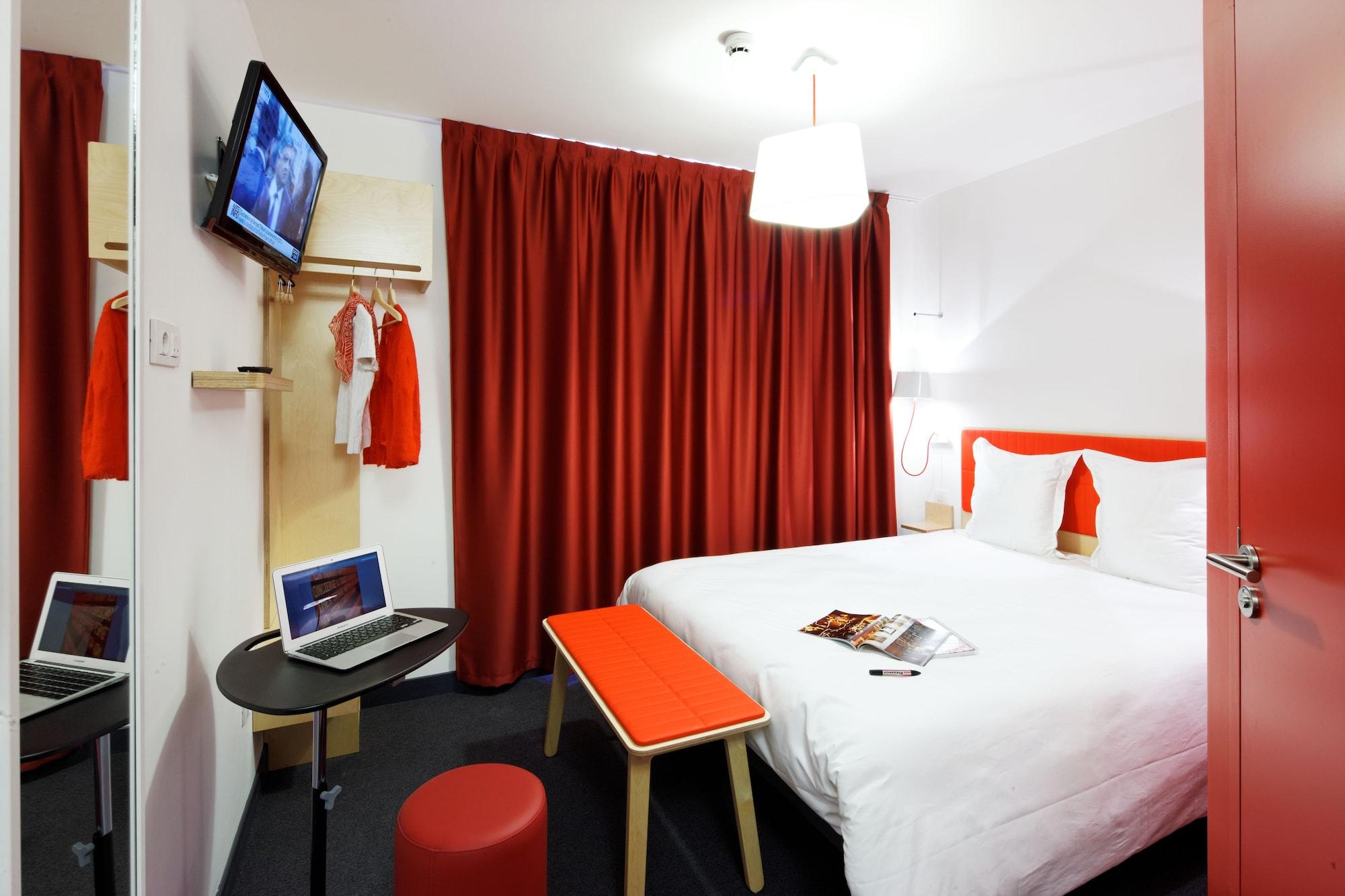 Hotel Ibis Styles Calais Centre Exterior foto