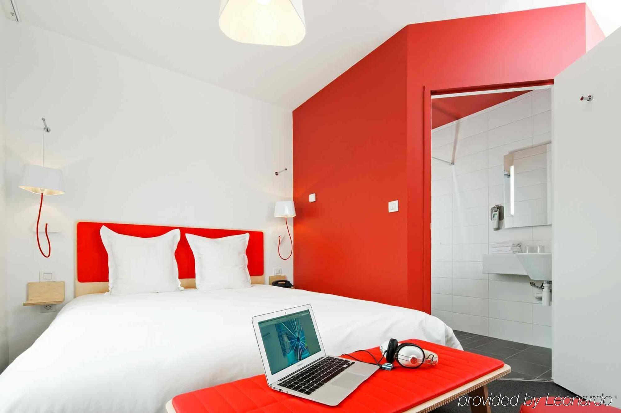 Hotel Ibis Styles Calais Centre Habitación foto